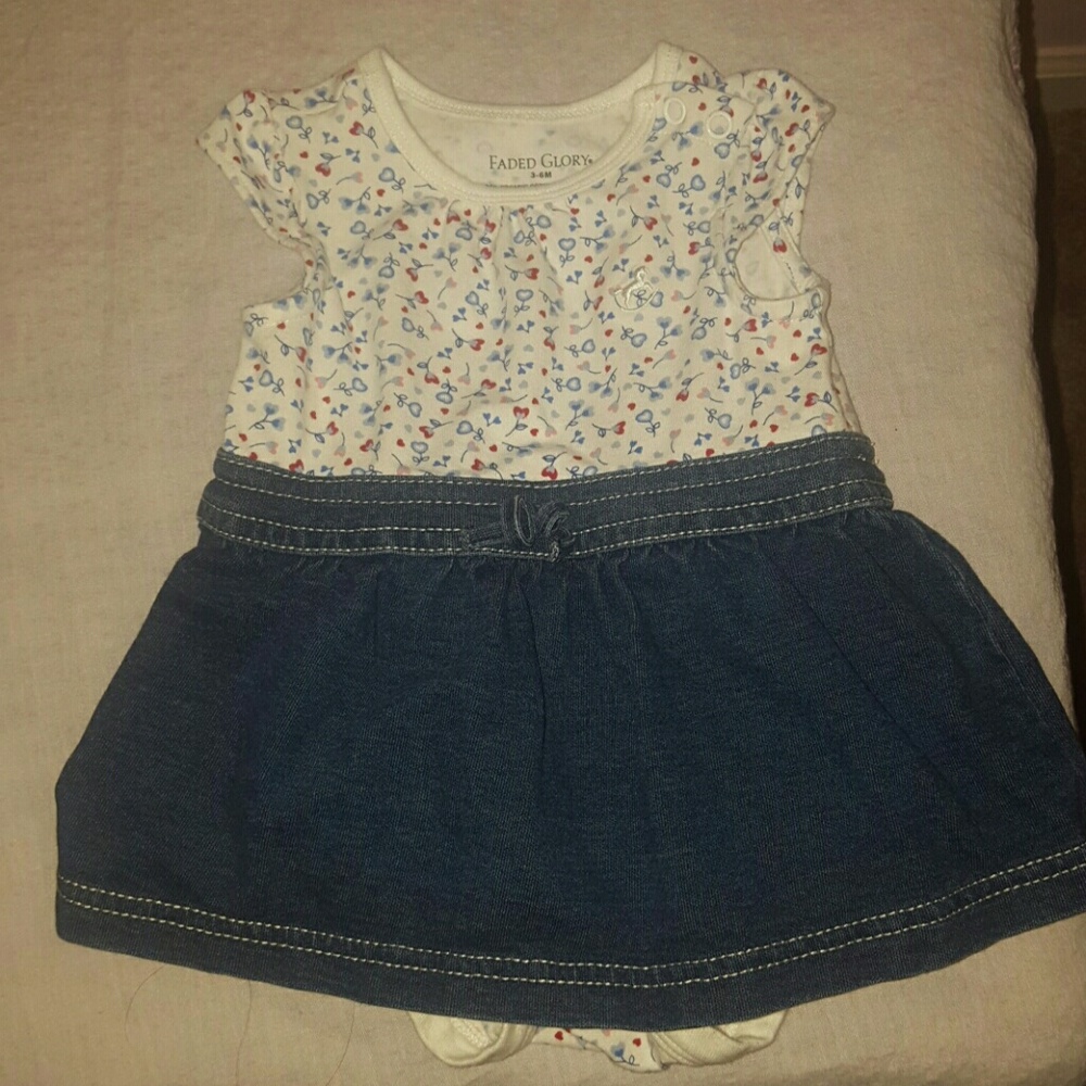 Girls dress/romper